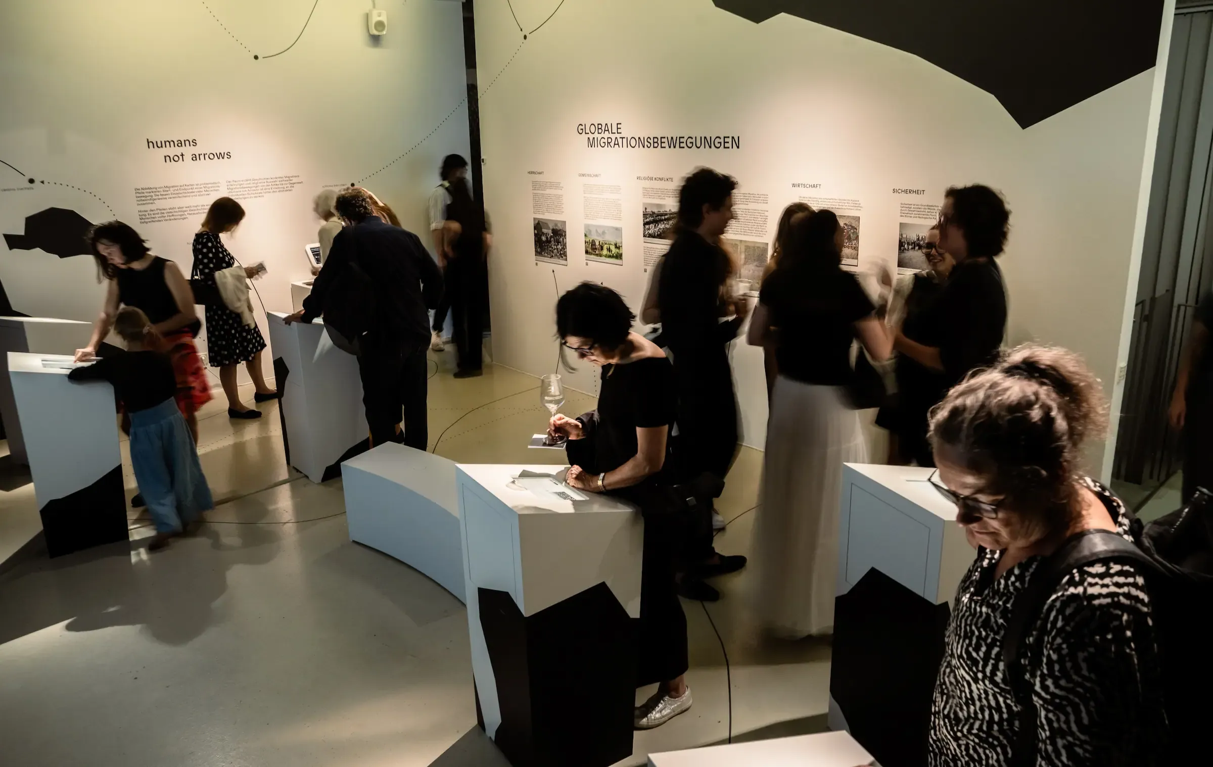 Impression der Ausstellung "Ankommen"